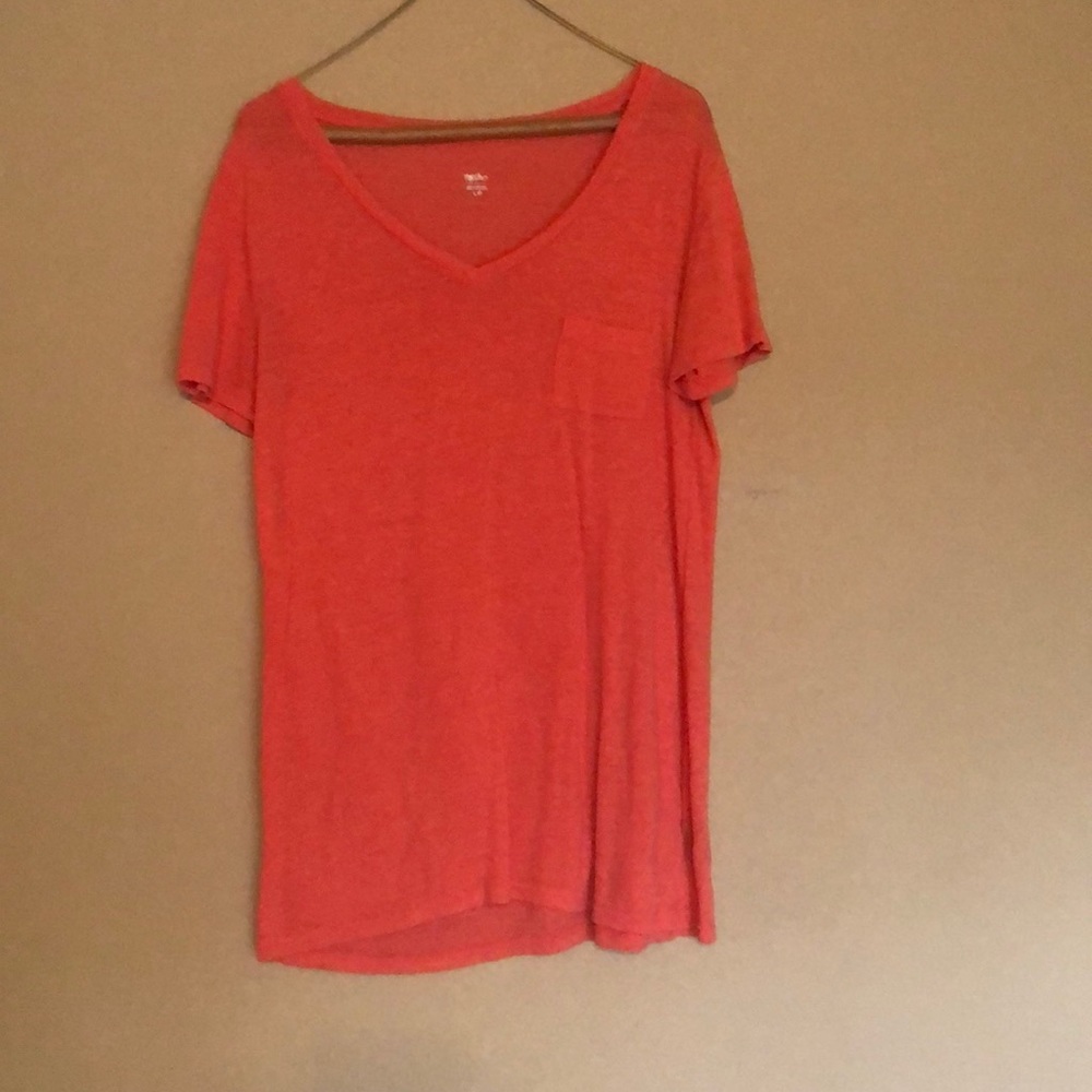 Coral shirt with front pocket
